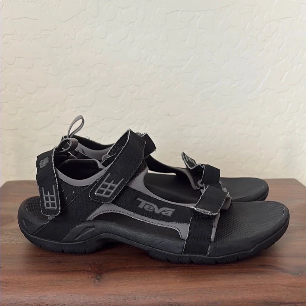Teva Black and Gray Sport Sandals with Adjustable Straps. 9